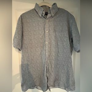 Round tree and york blue medium short sleeve button down